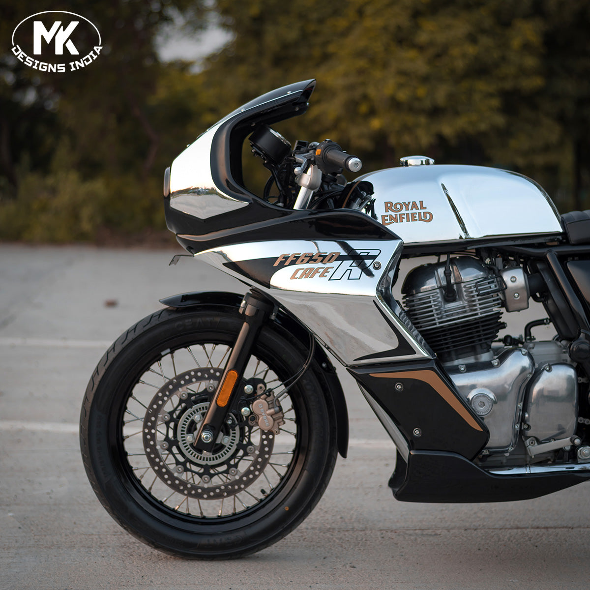 FF650 Mr. Clean (Chrome Vinyl Wrap X Black).