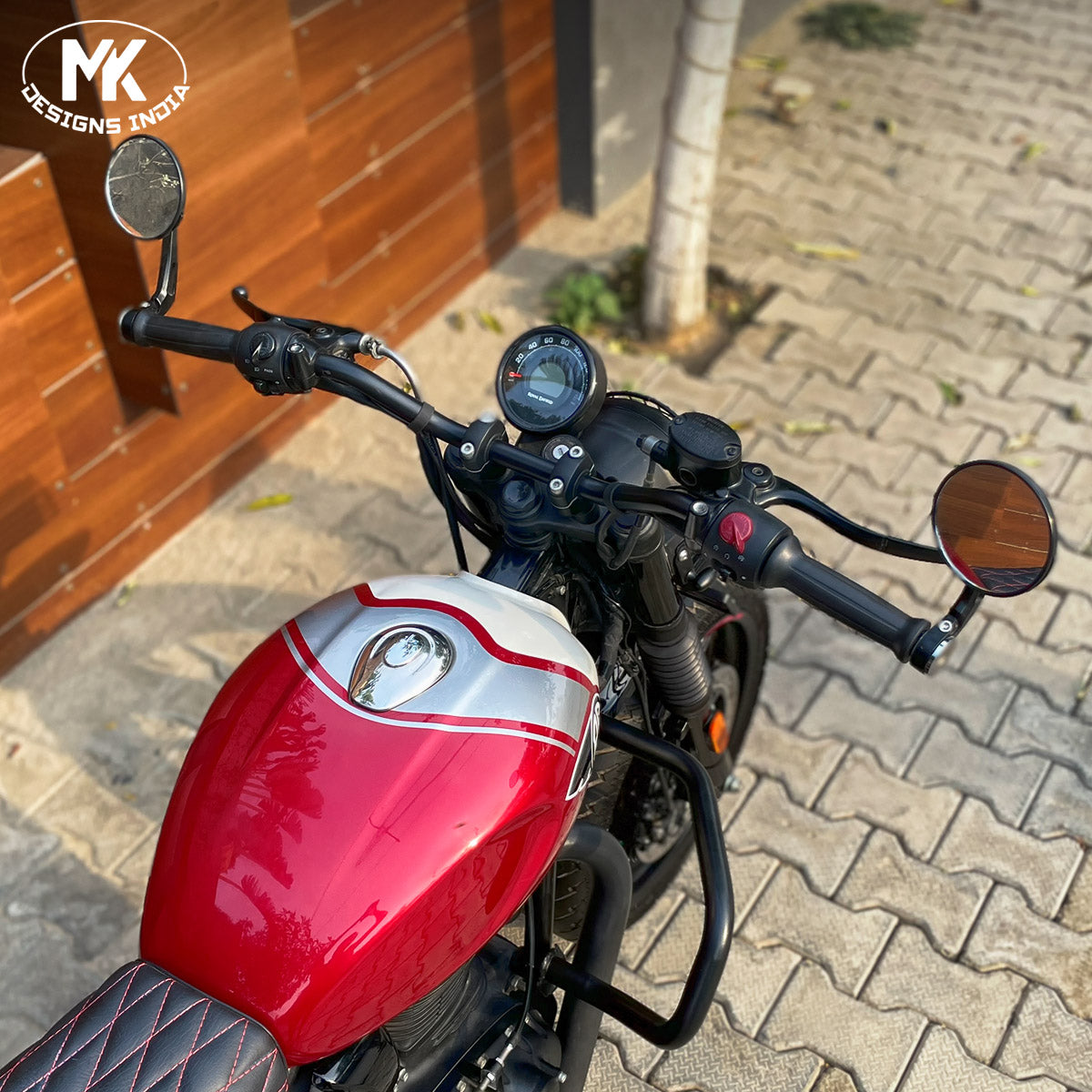 Tracker Style Handle