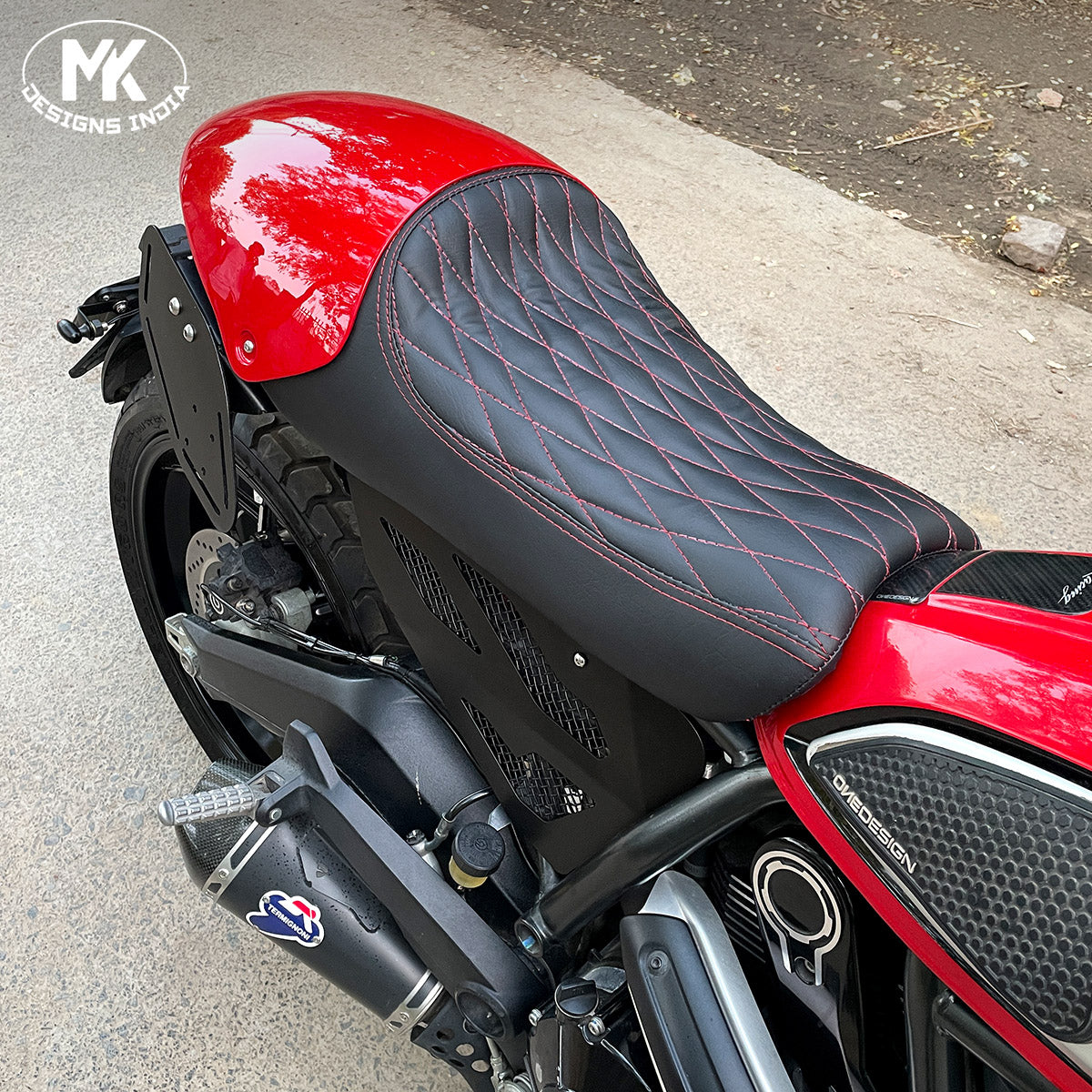 CafeRacer Seat & Cowl Ducati.