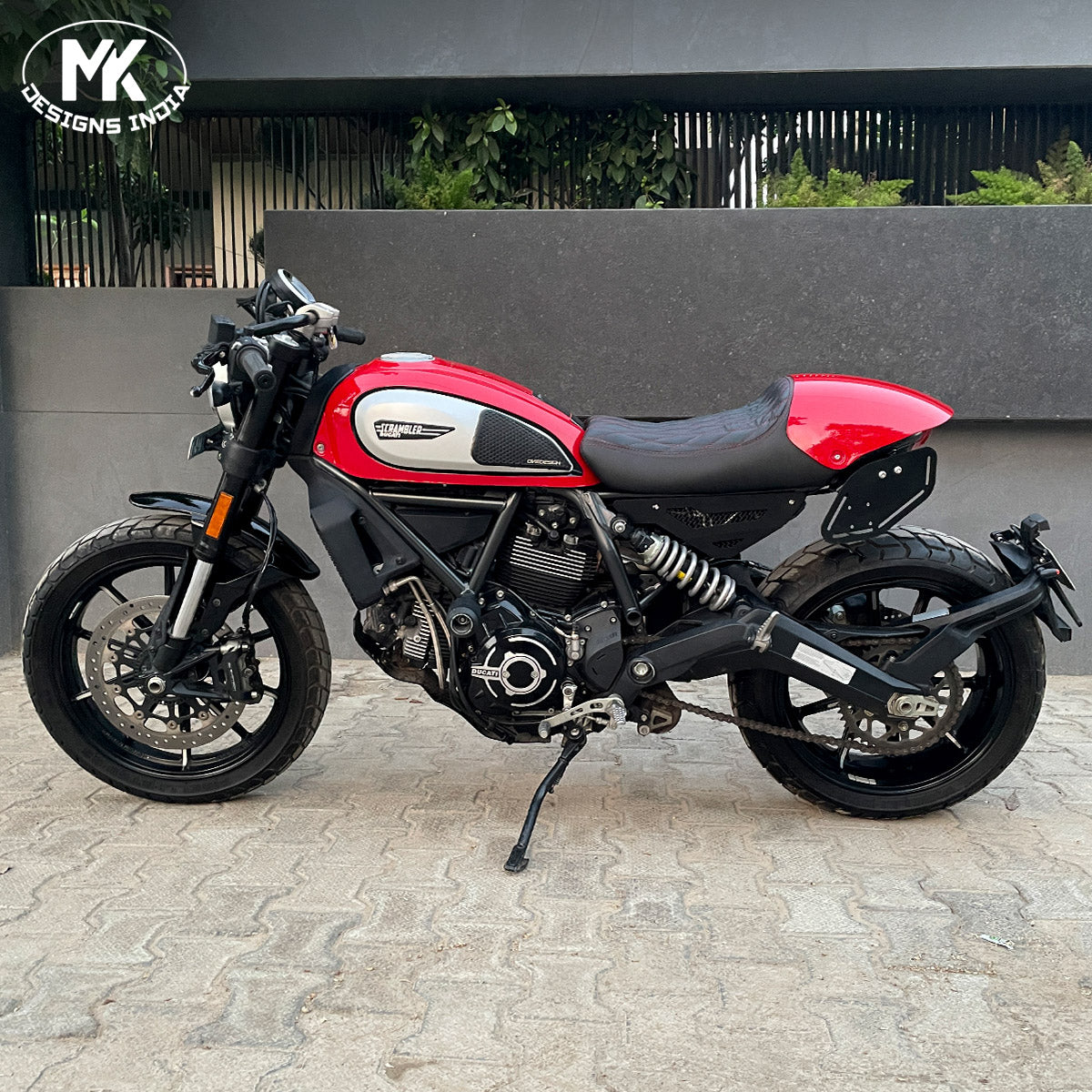 CafeRacer Seat & Cowl Ducati.