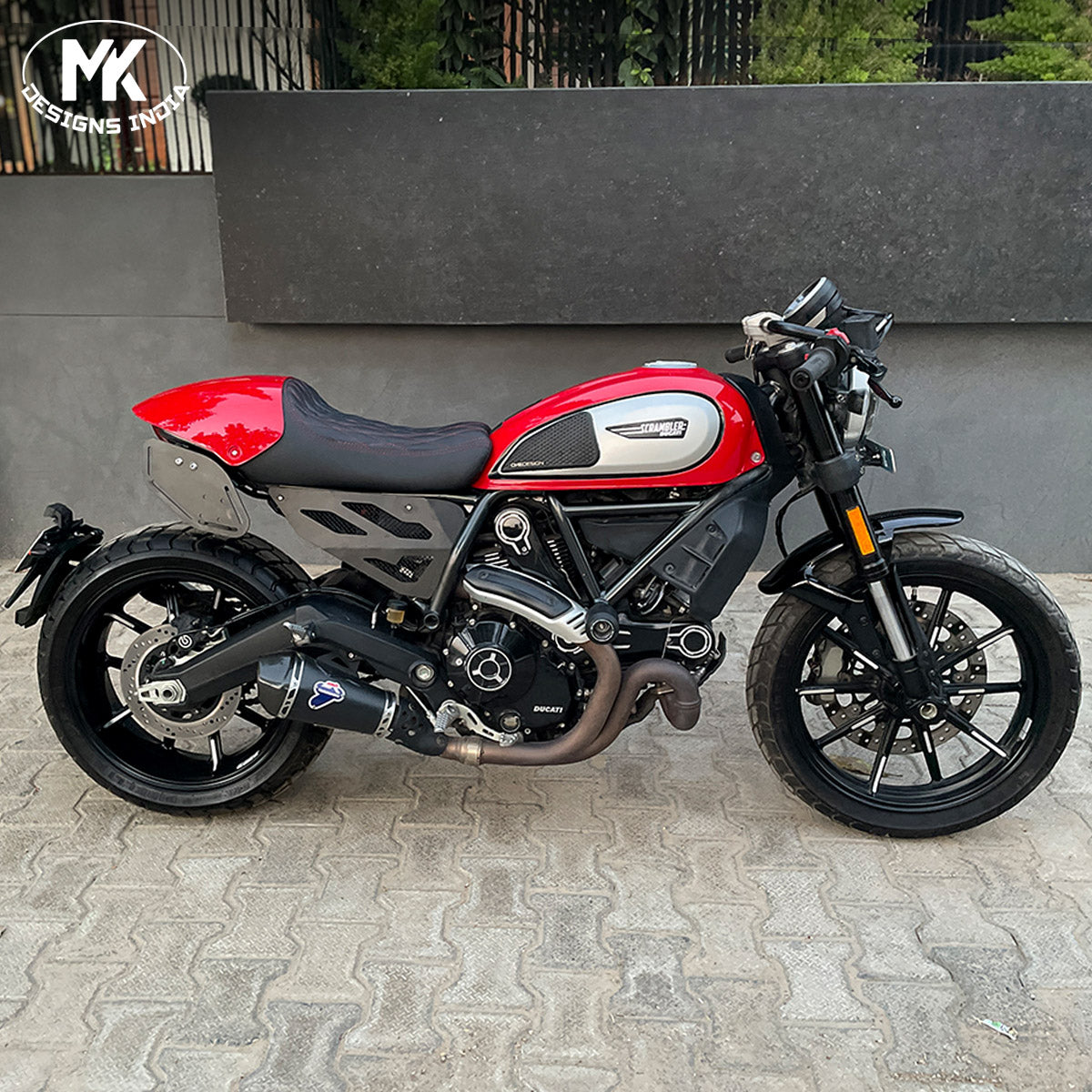 CafeRacer Seat & Cowl Ducati.