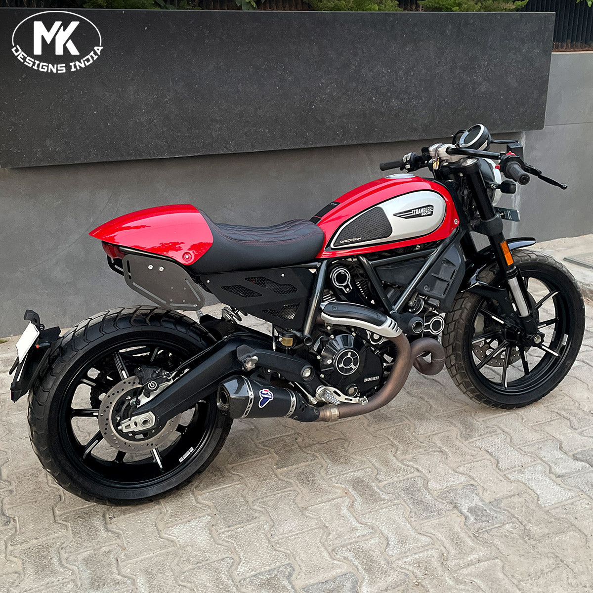 CafeRacer Seat & Cowl Ducati.