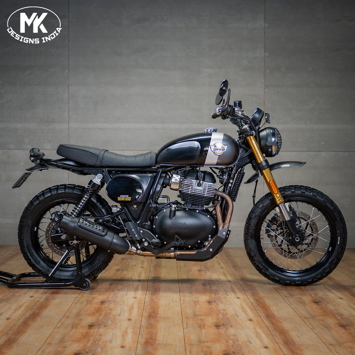Scrambler Fenders Bear 650.