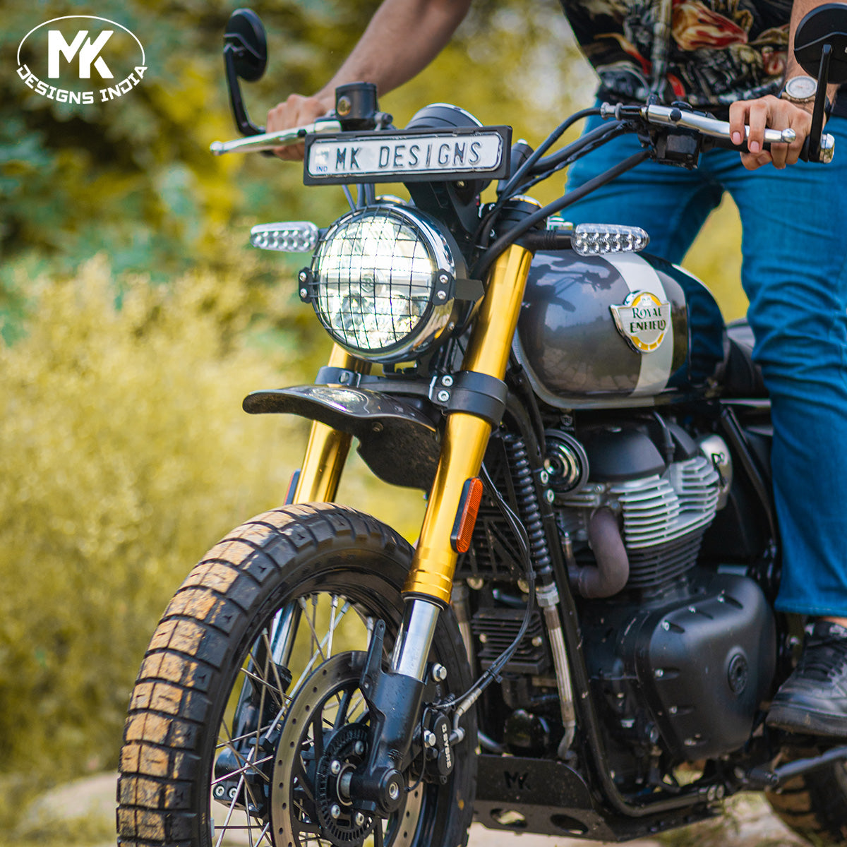 Scrambler Fenders Bear 650.
