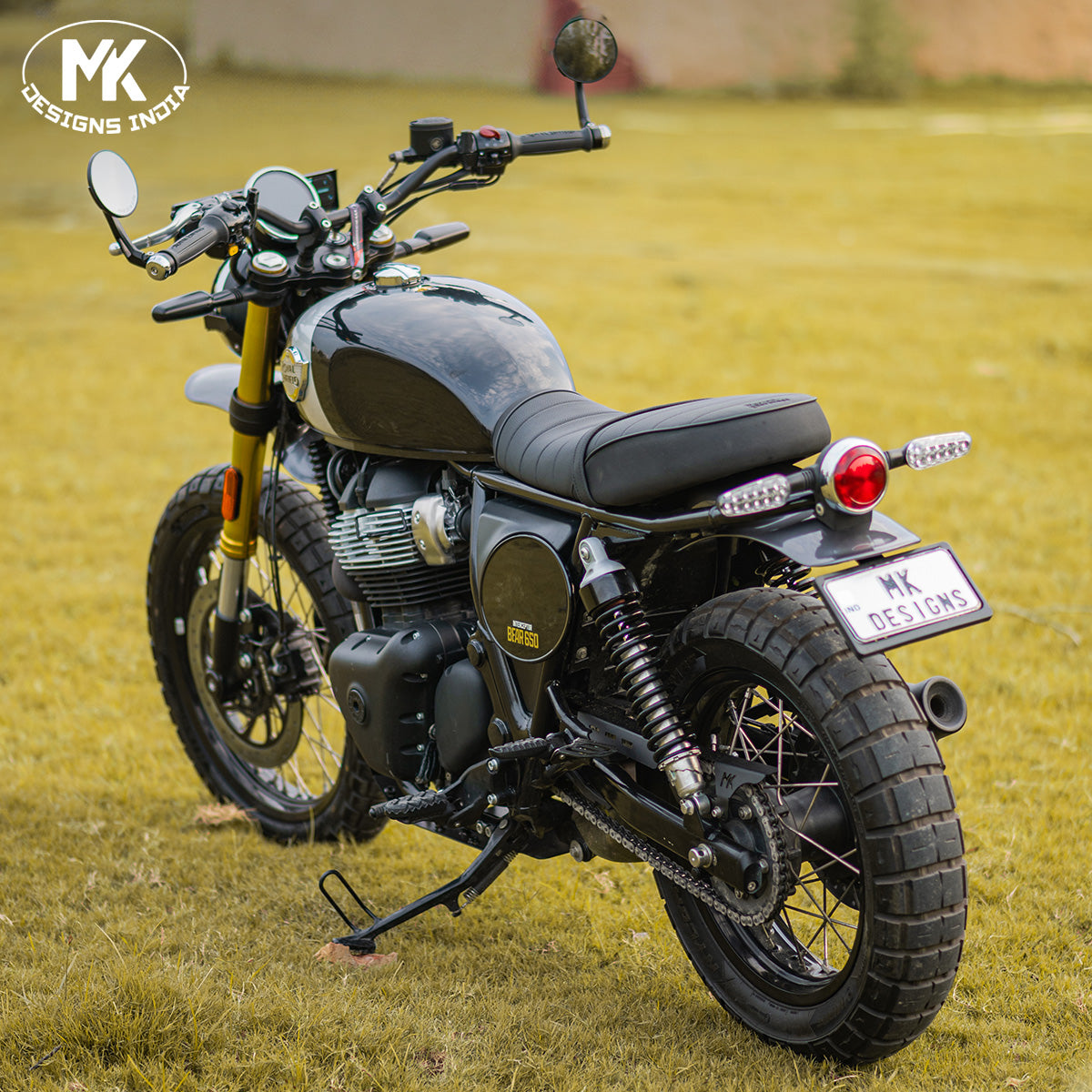 Scrambler Fenders Bear 650.