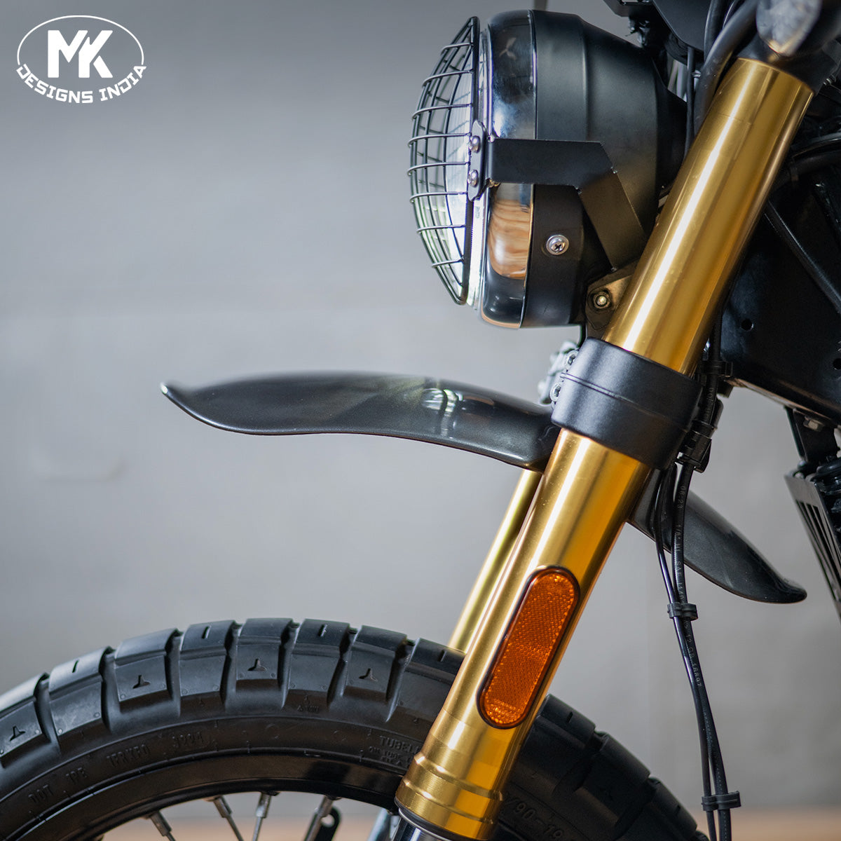 Scrambler Fenders Bear 650.