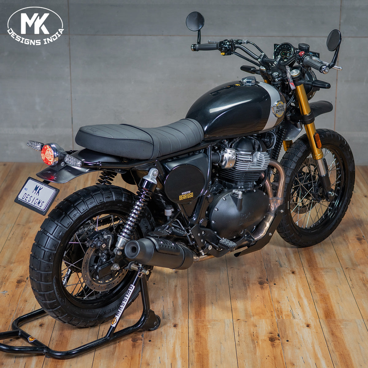 Scrambler Fenders Bear 650.